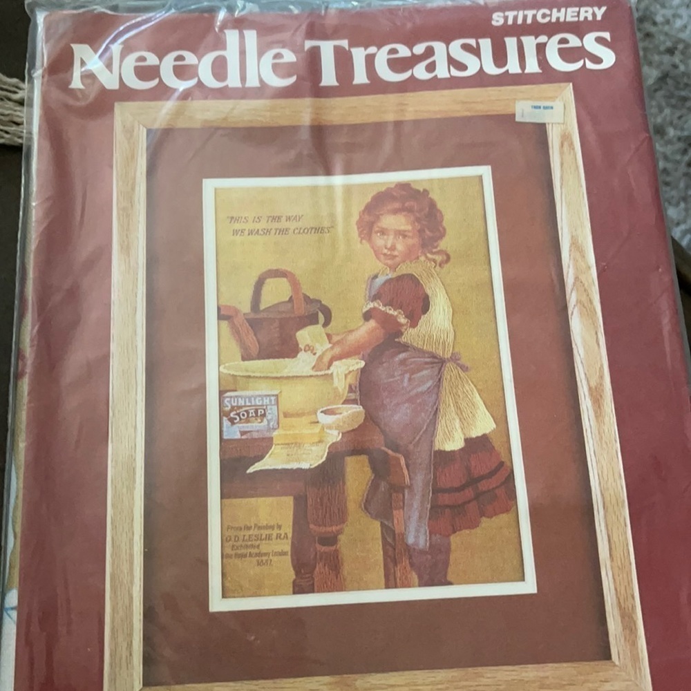 VINTAGE Needle Treasures